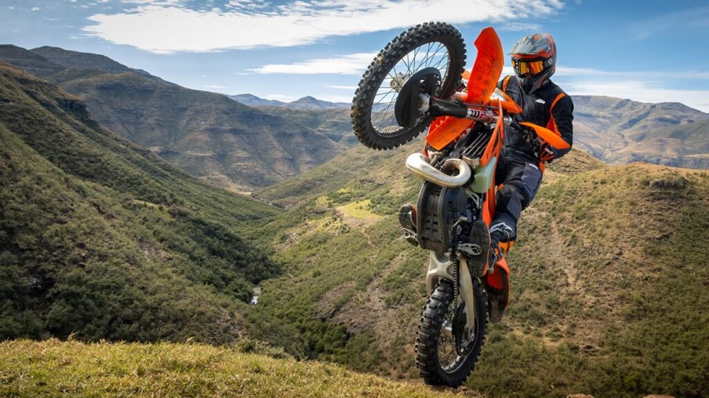 2025 KTM 150 XC-W new engine