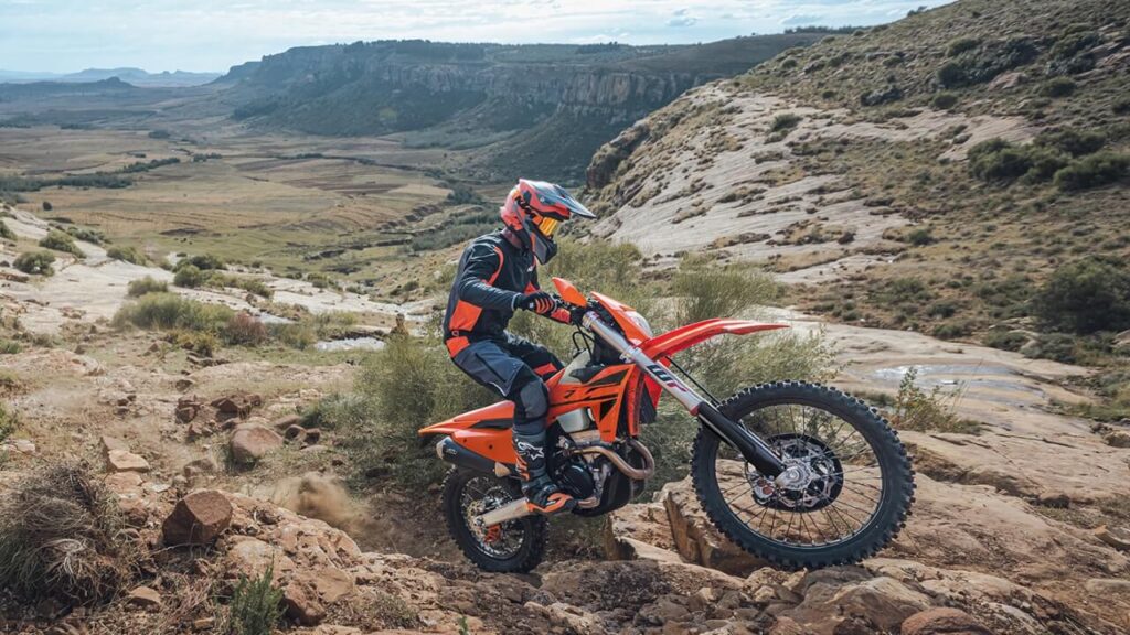 2025 KTM 450 XCF-W new unflappable suspension