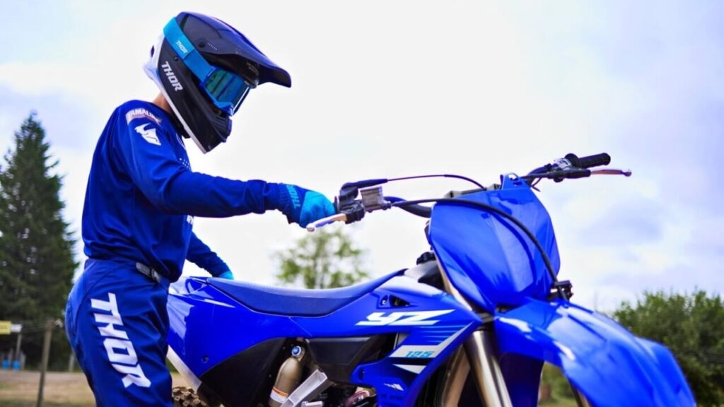 2025 Yamaha YZ125 new CONFIDENCE-INSPIRING ERGONOMICS